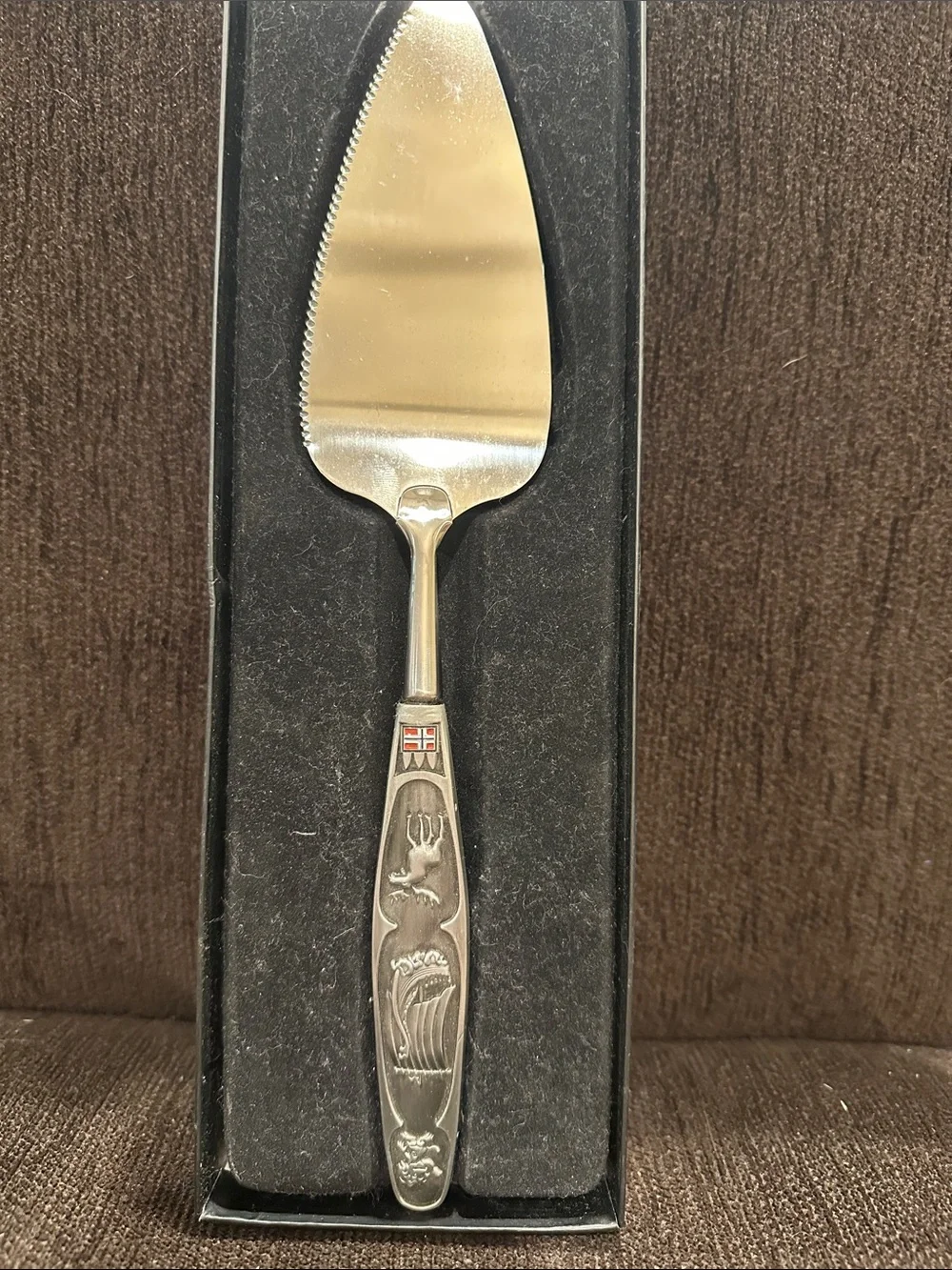 N/A elegant silver